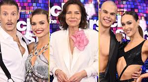 Uczestnik "Tańca z gwiazdami" ze zgoloną głową. Agata Kulesza cała w bieli