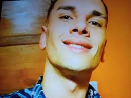 Intensa búsqueda de un joven de Tolosa que desapareció cuando iba a retirar  a su hija del colegio