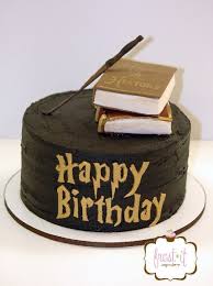 Custom Cakes Cupcakes Frost It Cupcakery Harry Potter Birthday Cake Harry Potter Cake Harry Potter Desserts