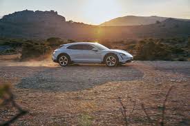 The taycan cross turismo draws on the strengths of its sport sedan sibling. Porsche S Taycan Cross Turismo Is A Wagon Y Follow Up To Its First Ev The Verge