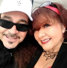 Where to buy cheese and green chile tamales?