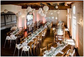 Die schönsten wünsche zur hochzeit kostenlos für euch zusammengestellt das geschenk zur hochzeit ist eingepackt, das neue kleid ist angezogen und auch die frisur passt. Hochzeit Neimeshof Kempen Vintagehochzeit Focus Blue Fotografie Scheunenhochzeit 0095 Focus Blue Fotografie