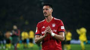 Sandro wagner empfindet die horrenden gehälter der bundesligaprofis nicht als zu hoch, sondern eher als zu gering. Fc Bayern Munchen Sandro Wagner Wechselt Nach China So Lief Der Deal Bundesliga Bild De