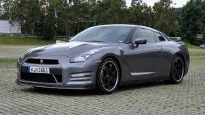 I record a stunning matte grey coloured nissan gtr, at the mall of the emirates. Nissan Gt R Im Innenraumcheck Protzturbo Ohne Inneres Flair Auto Motor Und Sport