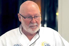 Done the plate some service