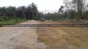 Baru sebentar saja, aku merasa akan keluar. Tanah Lot Belakang Ikbn Tanah Merah Mahabbah Empire Group