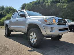 The 2010 toyota tacoma succeeds by blending classic toyota truck styling with design features of some larger domestic models. 2010 Toyota Tacoma Double Cab For Sale At Stark Auto Sales Uniontown Ohio