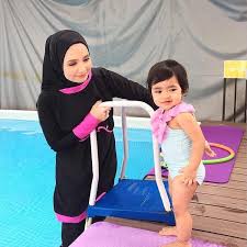 Baju renang ini juga dilengkapi dengan topi diluar jilbab. Baju Renang Muslimah Asyillaglobal Twitter