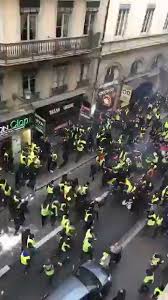 Déclaration de damien rieu devant le tribunal de poitiers, où il est poursuivi pour être monté sur le toit de la mosquée de poitiers. Damien Rieu On Twitter