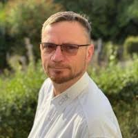 60+ perfiles de «Leitzke»