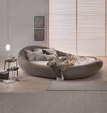 Runde betten passen perfekt zu dem prächtigen schlafzimmerstil eine interessante idee für ein rundes bett mit orange akzenten genießen sie das tolle bettdesign. Die 8 Besten Ideen Zu Runde Betten Runde Betten Schlafzimmer Design Zimmer