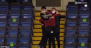 Play as if it is your last chance to play in a champions league game. Chelsea Thiago Silva Leads Wild Celebrations With Mason Mount And Jorginho Aktuelle Boulevard Nachrichten Und Fotogalerien Zu Stars Sternchen