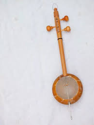 Terdapat teknik sendiri dalam pemahaman. 15 Instrumen Fundamental Alat Musik Gamelan Tradisional Indonesia