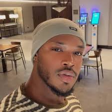 Elizabeth Goodrum (@lizgoodrum)