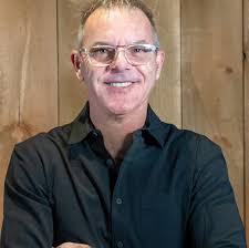 Christopher Vallee's Instagram, Twitter & Facebook