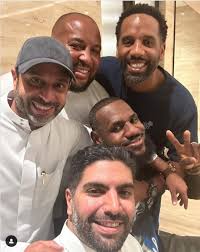 The King and I: Saudi minister shares selfie with US basketball star LeBron  James