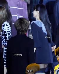 Stimmt das gerücht das taehyung (bts) und jennie (blackpink) zusammen sind? Discover Kim Jisoo And Kim Taehyung S Popular Videos Tiktok