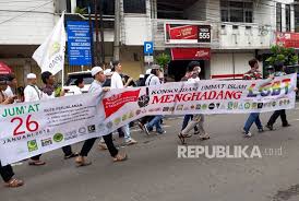 Fidiansjah mengatakan bahwa homoseksualitas adalah. Kemenkes Lgbt Masalah Kesehatan Jiwa Republika Online