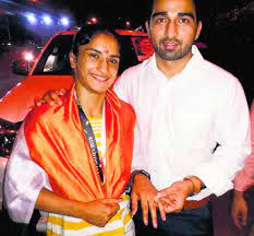 Sakshi malik (born 3 september 1992) is an indian freestyle wrestler.at the 2016 summer olympics, she won the bronze medal in the 58 kg category, becoming the first indian female wrestler to win a medal at the olympics. Vinesh Phogat Gets Engaged