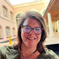 Kimberly Peavy's Instagram, Twitter & Facebook