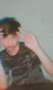 People are now accustomed to using the net in gadgets to view image and video information for inspiration, and according to the title of this post i will discuss about foto kim taehyung aesthetic. Pin Oleh Amelia Di Mis Pines Guardados Di 2021 Fotografi Pria Gambar Pasangan Lucu Foto Anak Laki Laki
