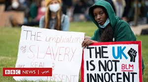 العنصرية ضد السود هل ينبغي منح أحفاد العبيد تعويضا ماليا بي بي سي In 2020 Slavery Cinema Novelty Sign