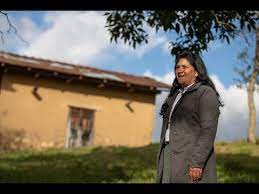 Jun 06, 2021 · castillo es católico, su esposa e hijos cristianos evangélicos. Esposa De Pedro Castillo El Trabajara Por La Gente Mas Necesitada Youtube