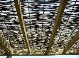 Super Cool Alternative To An Umbrella 05 Rustic Willow Shade Panel On 2 X 4 Frame Willow Fence Willow Fence Panels Shade Structure