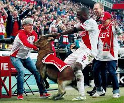 Nigerian nationals anthony ujah and suleiman abdullahi each found the back of the net after union berlin wrapped up. Anthony Ujah Wechselt Zum 1 Fc Union Hennes Bester Freund Sport Tagesspiegel