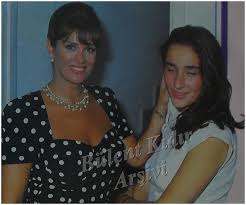 Gulsen Bubikoglu Ve Kizi Zeynep Guller