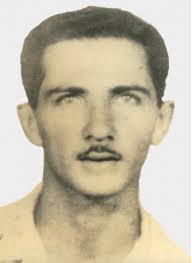 A los héroes y mártires de Pino 3 y La Caobita: Gloria Eterna