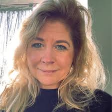 Idag landade våra första yogaplagg på lagret och om ca 2 veckor blir det  lansering✨🧘🏼✨ Även i år kommer vi köra yogakollektionen tillsammans med  fantastiska Röhnisch Sportswear AB 👊🏻 Nu söker vi… |