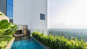 Hotel murah bandung fasilitas kolam renang cuma 100 ribuan. Penampakan Kolam Renang Pribadi Kamar Hotel Bertarif Rp 7 5 Juta Tempat Bobby Jalani Siraman Tribunnews Com Mobile