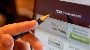 O programa universidade para todos (prouni) é um programa do governo federal do brasil criado com o objetivo conceder bolsas de estudo integrais e parciais em cursos de graduação e sequenciais de formação específica, em instituições privadas de ensino superior. Inscricoes Para Prouni Encerram Nesta Sexta 17 Unit Universidade Tiradentes A Melhor Particular Do Nordeste