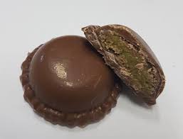 Macaron Pistache Www Maisonguinguet Com Chocolat Chocolaterie Pistache