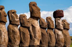 A 36 Year Old Woman Just Became The First Person To Swim Around Easter Island It Took Her 19 Hours Hilary Brueck Business Insid Easter Island Tourism Island