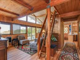 9 Awesome Affordable Oregon Coast Vacation Rentals That Oregon Life Secluded Cabin Oregon Coast Vacation Oregon Vacation