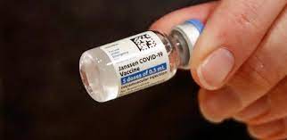 A janssen solicitou tanto para a food and drug administration (fda), nos eua, quanto para a agência nacional de vigilância sanitária (anvisa) em relação à vacina da janssen, essas vacinas estavam previstas no nosso calendário para o último trimestre do ano. Vacina Da Janssen Eua Aprovam Ampliacao Do Prazo De Validade
