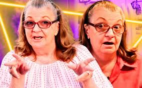 90 Day Fiancé: Debbie Johnson's Worst Fashion Fails After Extraordinary  Weight Loss Milestone