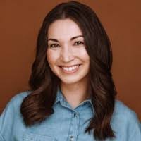 Alex Cairns's Instagram, Twitter & Facebook