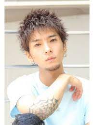 2021年春 メンズ ベリーショート ワイルドツーブロック 髪量 少ない 髪質 柔らかい 太さ 細い クセ 少し 顔型 丸型の髪型 ヘアアレンジ 人気順 ホットペッパービューティー ヘアスタイル ヘアカタログ メンズ ヘアスタイル ツイストパーマ メンズ メンズパーマ