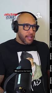 A week after North Las Vegas Police Officer Jason Roscow was killed in a  gun battle, his neighborhood has come together to honor his memory. The  street where Roscow lived is adorned