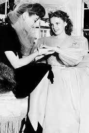 Judy Garland Gifs Judy Garland Classic Hollywood Joan Crawford
