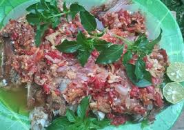 Bakar semua bumbu halus sampai harum, lalu ulek kasar. Resep Pecak Ikan Nila Oleh Ben Saba Cookpad