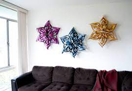 Download this 3d printable christmas tree table decor craft, and make some strikingly modern tree decorations in minutes. How To Make Huge Snowflake Decorations For The Holidays Bored Panda