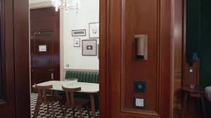 Book with holidaylettings.co.uk and save up to 50%. Cheval The Edinburgh Grand Walkthrough Deluxe One Bedroom Apartment With Bed Alcove Youtube