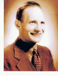 Identify family members in old photo?