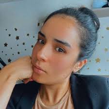 Liz León Heredia • Maternidad (@lizmamareal)