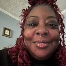 Tisha Nicholson's Instagram, Twitter & Facebook