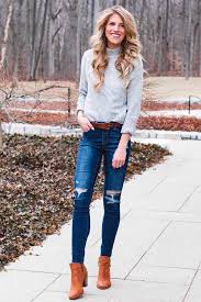 Black Jeans And Brown Cowboy Boots Incorporate Your Cowboy Boots Into Your Every Day Look With Style Cute Short Dresses Dresses With Cowboy Boots Classic Work Outfits